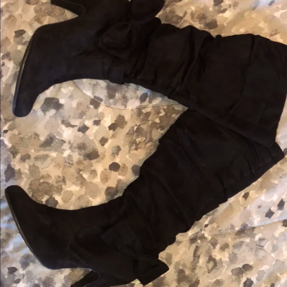 Cute Black High-Knee boots with a bow